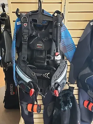 Mares Hybrid BCD W/ Airsource • $375