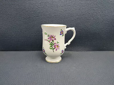 Royal Victoria Dinnerware ROV8 Pattern Purple Violets Design Mug 4 3/4  • $6.95