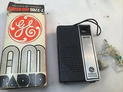 VINTAGE Groovy AM POCKET PORTABLE Transistor Radio GE 7-2705A Works W BOX & Ear • $25