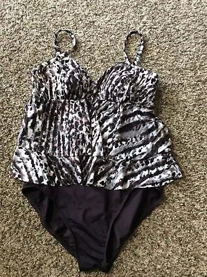 Magicsuit Size 14 EUC One Piece • $29.95