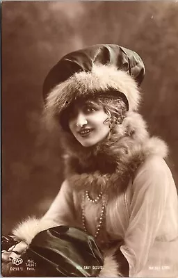 Gaby Deslys: Beautiful And Talented Actress Dancer & Singer: Pretty Hat  : Rppc • $32