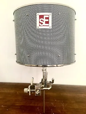 SE Electronics Pro Vocal Booth Isolation Shield - Great Condition • $125