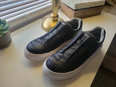 Karl Lagerfeld Men Black Leather Low Top No Lace-up Shoes Size US 9 NEW • $110