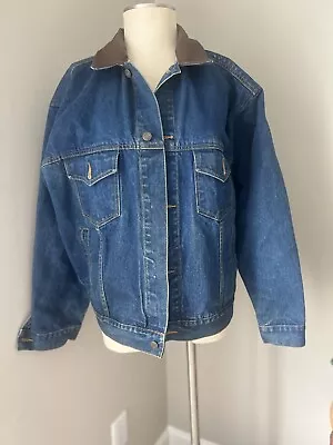 VINTAGE EARLY 1990’s MARLBORO COUNTRY STORE DENIM M JACKET WITH FLANNEL LINING • $12.50