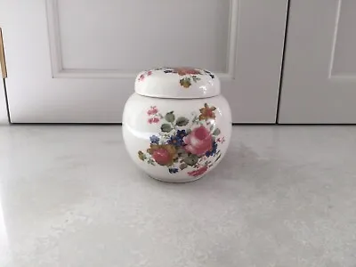 Pretty Vintage SADLER England Pottery China Floral Ginger Jar Lidded Pot • £14.99