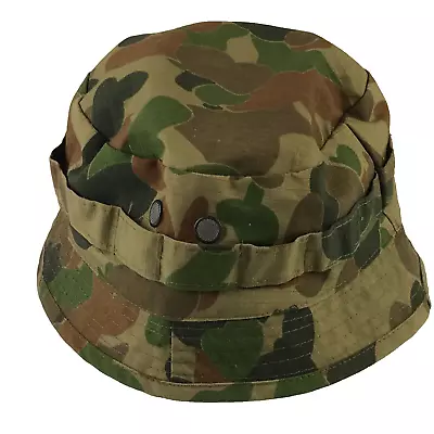 Vintage Army Camo Bucket Hat (Original Army Issue) T.A.S. Australia Large 59/60 • $45