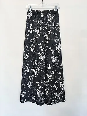 Vintage Ladies Black + White Floral Palazzo Wide Elephant Leg Pants • $9.99