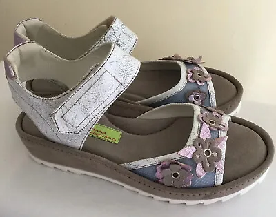 NEW Materia Prima By Goffredo Fantini Comfort Wedge Pastel Taupe Sandal Sz 38 • $125