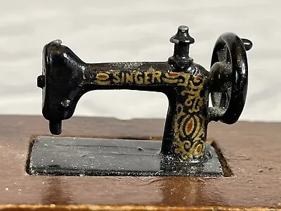 Singer Sewing Machine Miniature Table~metal Bottom Missing- Dollhouse Furniture • $5.74