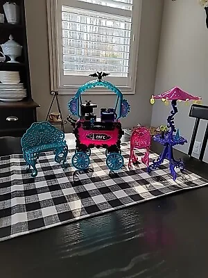 Monster High Scaris City Of Frights Cafe Playset • $42