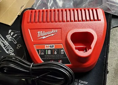 Milwaukee (50-59-2425) M12 Heated Clothing 2.0 Battery And Charger With Holder • $29.59