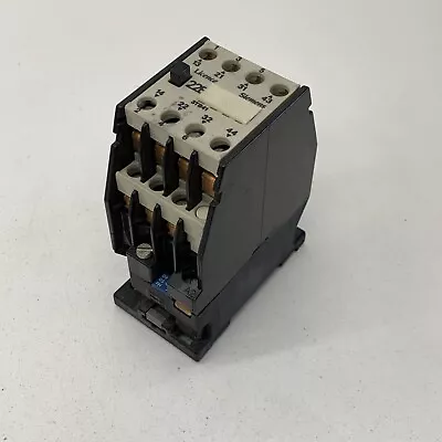 Siemens 3TB41 17-0A Auxiliary Contactor 30A 4-Pole 3-Phase 264V 60Hz Coil • $59.99