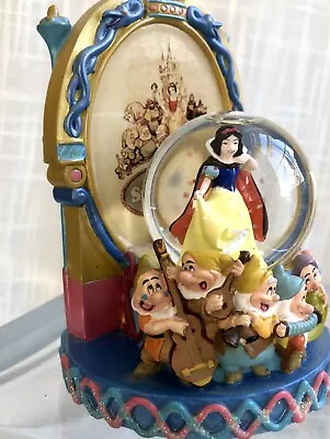 Disney Snow White And The Seven Dwarfs Glitter Snow Globe Vintage Official • $25