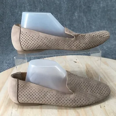 Me Too Shoes Womens 7.5 M Blake Slip On Flats Loafers Comfort Beige Faux Leather • $26.99