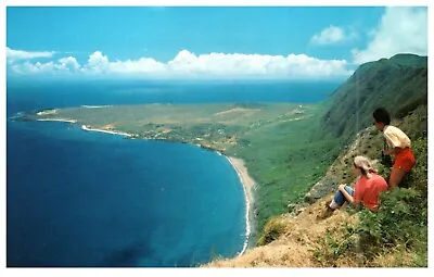 Hawaii Kalaupapa Leper Colony Onlookers Landscape Vintage Postcard-K2-215 • $5.99