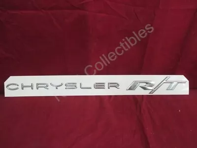 NOS OEM Chrysler R/T Front Door Nameplate Emblem 2001  • $24.99