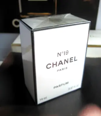 🎁early1990s Vintage **Sealed 0.47 Oz *PARFUM Chanel No 19 Pure Perfume Extrait • $179