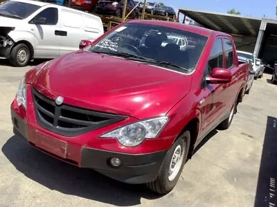 $1 • Buy Wrecking Ssangyong Actyon Sports 2.0 Turbo Diesel Automatic 1 X Nut