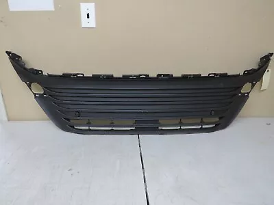 2020-2021 Toyota Venza Front Bumper Lower Grill Original • $144