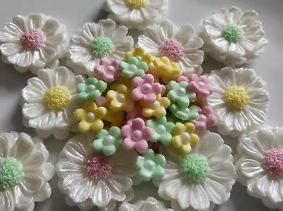 42  Pastel  Edible Fondant Flowers Sugar  Daisy Blossom Toppers Cake  Cupcake • £5.50