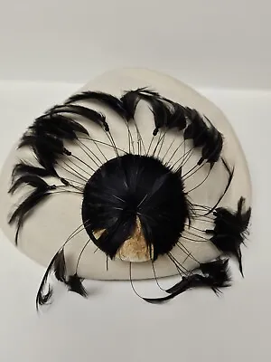 Vintage White Wool Felt Pillbox Ladies Hat With Black Feathers • $8.99