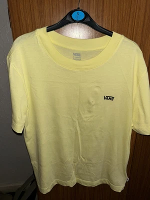 £2 • Buy Vans T-Shirt