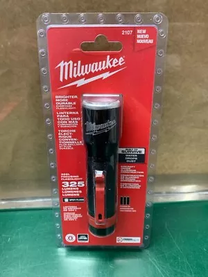 Milwaukee 2107 325L Focusing Flashlight (325 Lumens) (E10032989) • $19.95