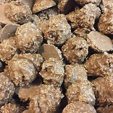 Milk Chocolate & Coconut Macaroon Clusters - Retro Pick N Mix • £3.99