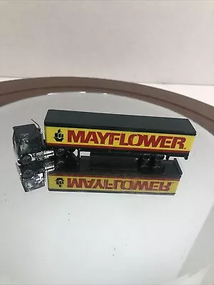 N-scale Mayflower Semi And Trailer Truck Is Missing Smoke Stack Damage Door • $25