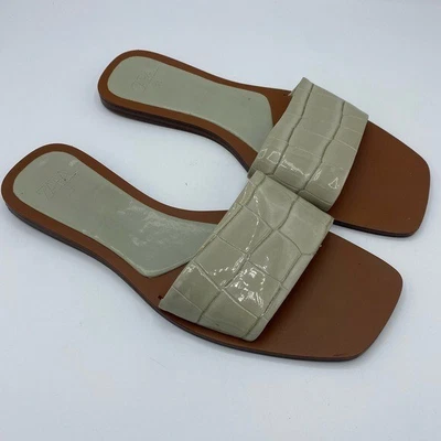 $20 • Buy Zara Cream Patent Croc Flat Slide Sandals Size 39/9