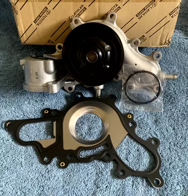 Genuine Toyota LandCruiser VDJ79 VDJ78 VDJ76 VDJ200 1VD 4.5 Diesel V8 Water Pump • $225.95