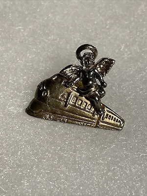 Vintage Angel On A Train Goldtone Metal Pin 7/8” • $5.99