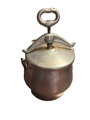 Vintage Decorative Pot Middle East  • $13