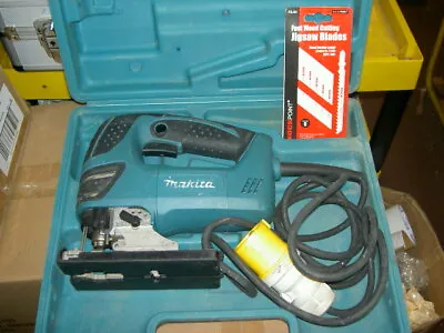 Makita 4350CT Orbital Action 135mm Jigsaw 720W 110V Used In Case • £54.99