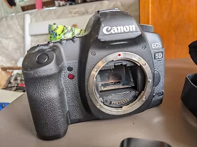 Canon EOS 5D Mark II 21.1 MP Digital SLR Camera W/ Bag Strap And Batteries • $250