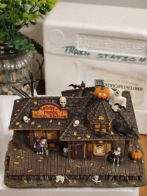 Hawthorne Village The Munsters 1313 Mockingbird Lane Halloween House COA Light • $60