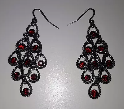 Claire's Red & Black Chandelier Drop Earrings • £2.50