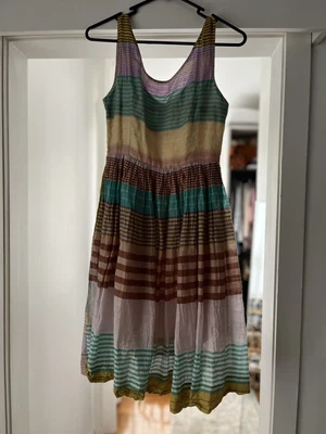 $25 • Buy Gorman Stripe Dress Size 6 *MISSING BELT
