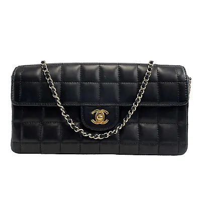 $2207 • Buy Chanel Black Vintage Chocolate Bar Bag East West Flap CC Gold Handbag