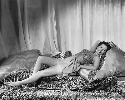 1945 Leggy MARIA MONTEZ In SUDAN Movie Photo  (173-e) • $11.57