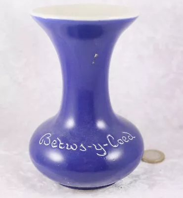 £5 • Buy Fosters Betwi Y Coed Wales In Blue White Rim Bud Vase 5 Inches Tall Souvenir