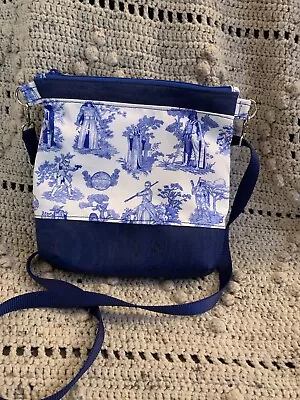 Star Wars Toile Crossbody Bag • $59.95