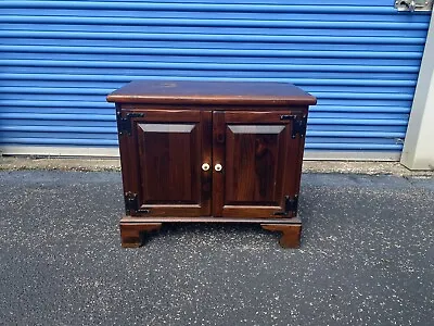 Ethan Allen Dark Antiqued Pine Old Tavern Console Record Cabinet • $349