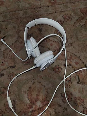 Beats By Dre Solo HD Wired On-Ear WHITE Headphones Used • $20