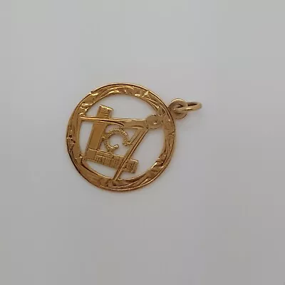 9ct Yellow Gold Masonic Pendant *No Chain • £95
