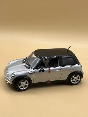 Maisto Mini Cooper 1:18 Diecast Model 1:18 Silver Preowned • $24.99