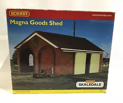 Hornby Skaledale Magna Goods Shed R9533 00 Gauge Scale Model Preowned • £35