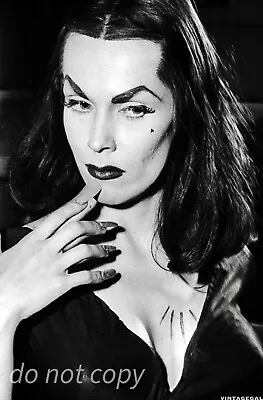 8X10 PUBLICITY PHOTO VAMPIRA Vintage Pin-Up Celebrities MAILA NURMI • $10.61