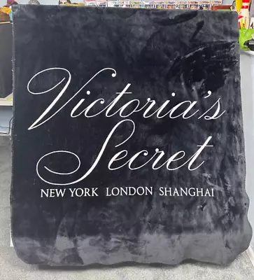 Victoria's Secret Soft Script Logo New York London Shanghai Sherpa Blanket 50X60 • $15