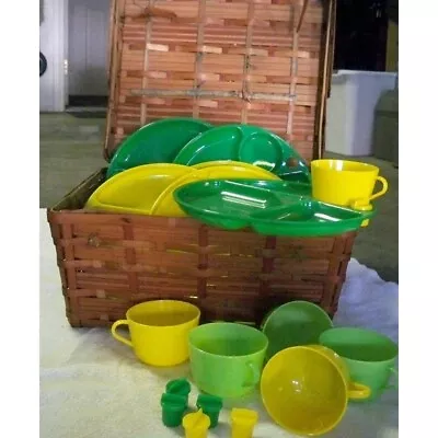 Vintage 60s Picnic Basket Set GOTHAMWARE Plates Cups Salt Pepper Mid Century USA • $59.96